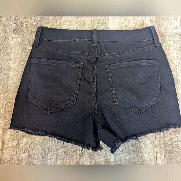 So Women's Black Curvy Shortie Distressed & Frayed Denim Shorts Sz.9 - Picture 2 of 10